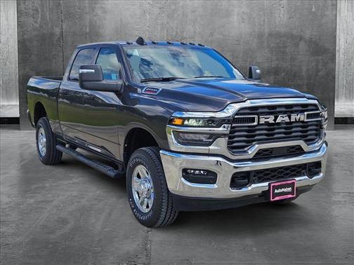 2025 RAM 2500 Tradesman Crew Cab 4x4 6'4' Box