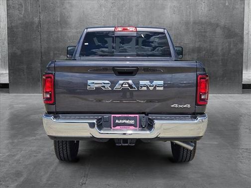 2025 RAM 2500 Tradesman Crew Cab 4x4 6'4' Box