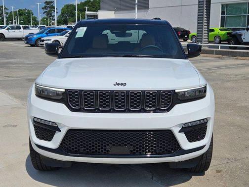 2025 Jeep Grand Cherokee Summit