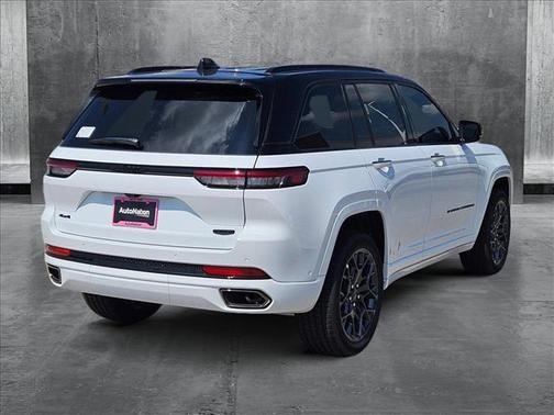 2025 Jeep Grand Cherokee Summit