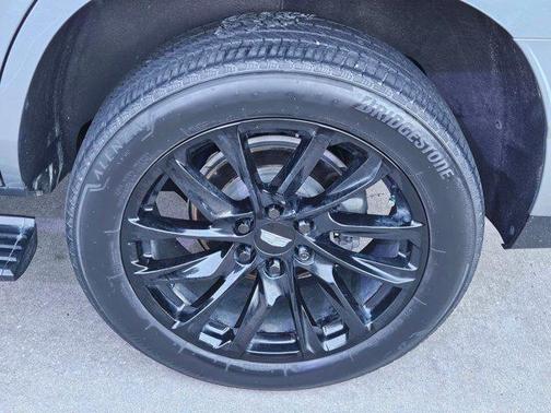 Argent Silver Metallic 2024 Cadillac Escalade Sport