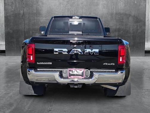 2025 RAM 3500 Laramie Crew Cab 4x4 8' Box