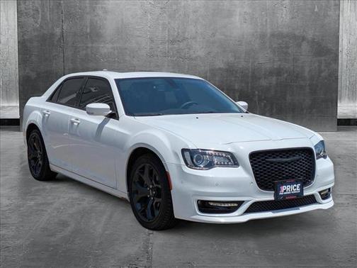 2023 Chrysler 300 Touring