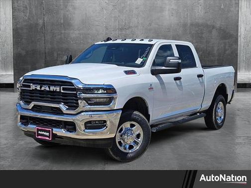 2025 RAM 2500 Tradesman Crew Cab 4x4 6'4' Box