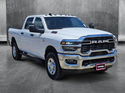 2025 RAM 2500 Tradesman Crew Cab 4x4 6'4' Box