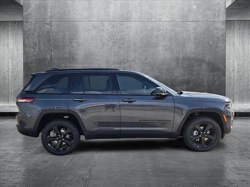 2025 Jeep Grand Cherokee Limited X