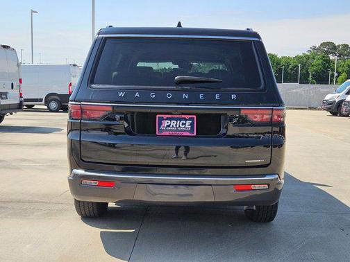 2022 Jeep Wagoneer Series I 4x2