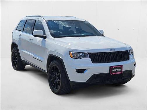 2020 Jeep Grand Cherokee Laredo
