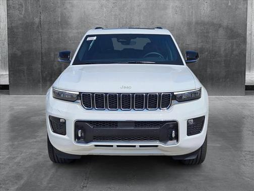 2025 Jeep Grand Cherokee Overland