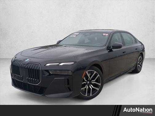 2025 BMW 740 xDrive