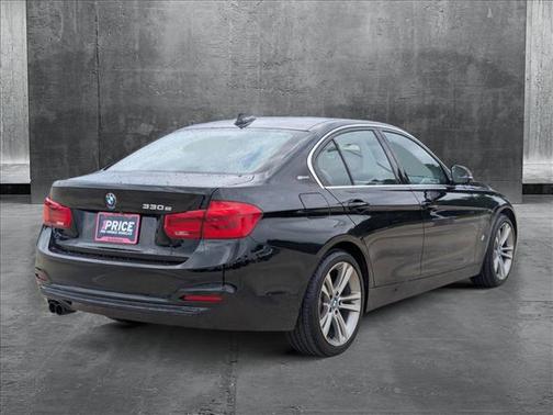 2018 BMW 330e iPerformance