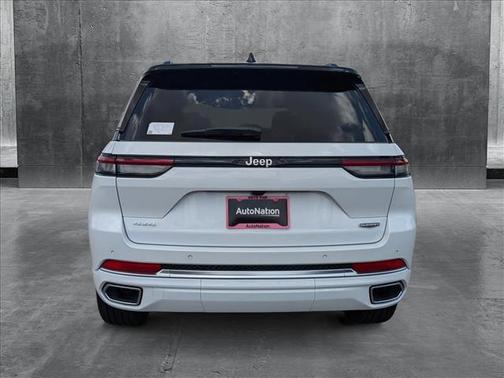 2025 Jeep Grand Cherokee Summit
