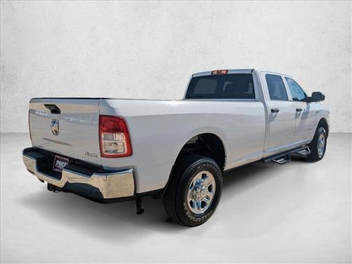 2022 RAM 2500 Tradesman Crew Cab 4x4 8' Box