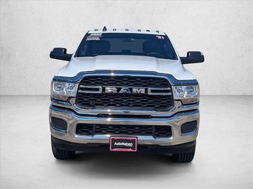 2022 RAM 2500 Tradesman Crew Cab 4x4 8' Box