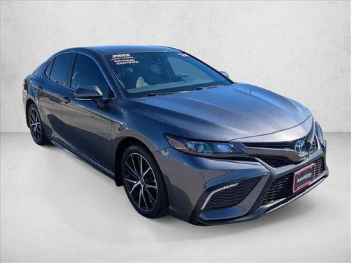 2024 Toyota Camry Hybrid SE