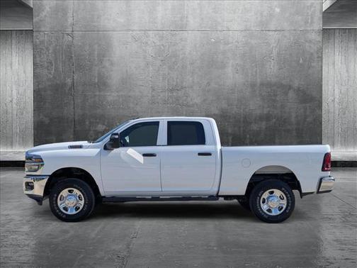 2025 RAM 2500 Tradesman Crew Cab 4x4 6'4' Box