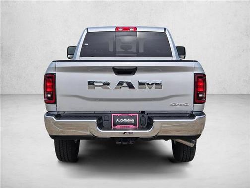 2026 RAM 2500 Tradesman Crew Cab 4x4 6'4' Box