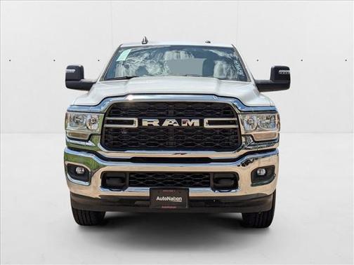 2024 RAM 3500 Tradesman Crew Cab 4x4 8' Box