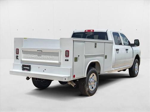 2024 RAM 3500 Tradesman Crew Cab 4x4 8' Box