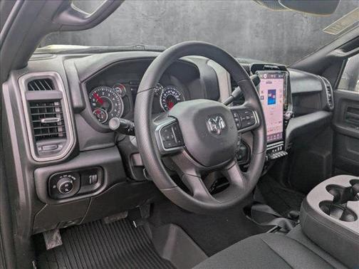 2025 RAM 2500 Tradesman Crew Cab 4x4 6'4' Box