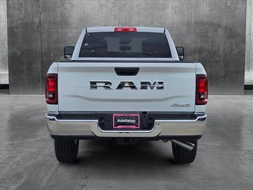 2025 RAM 2500 Tradesman Crew Cab 4x4 6'4' Box