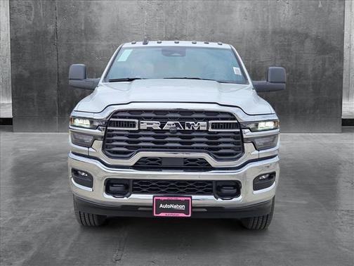 2025 RAM 2500 Tradesman Crew Cab 4x4 6'4' Box