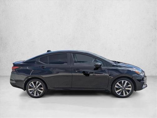 Super Black 2021 Nissan Versa 1.6 S