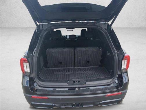 Agate Black Metallic 2025 Ford Explorer ST-Line