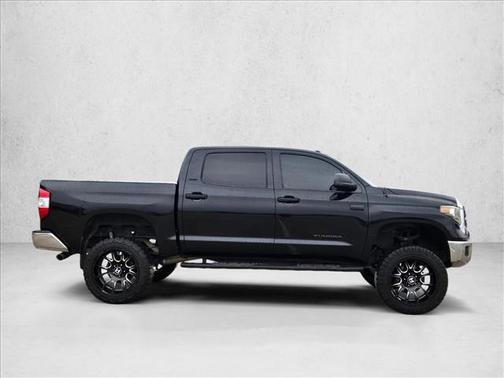 2018 Toyota Tundra SR5
