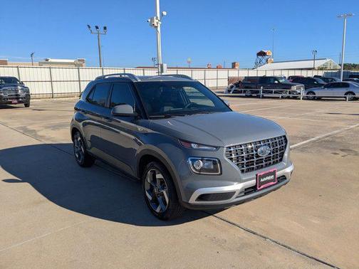 2021 Hyundai VENUE SEL