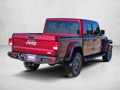 2022 Jeep Gladiator Overland