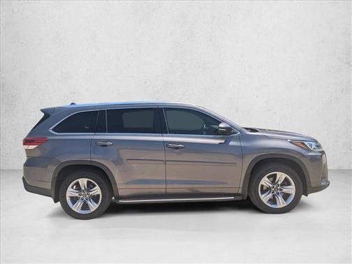 Predawn Gray Mica 2017 Toyota Highlander Limited