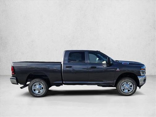 2025 RAM 2500 Tradesman Crew Cab 4x4 6'4' Box