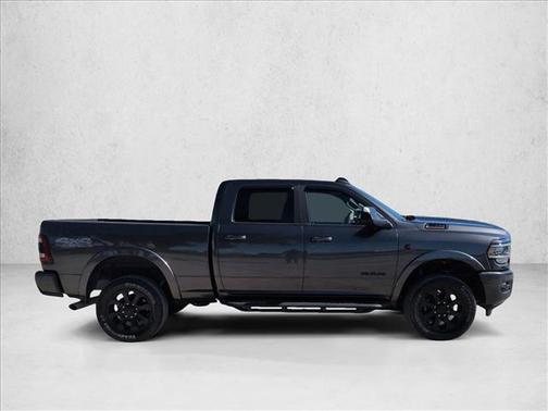 2020 RAM 2500 Laramie Crew Cab 4X4 6'4' Box