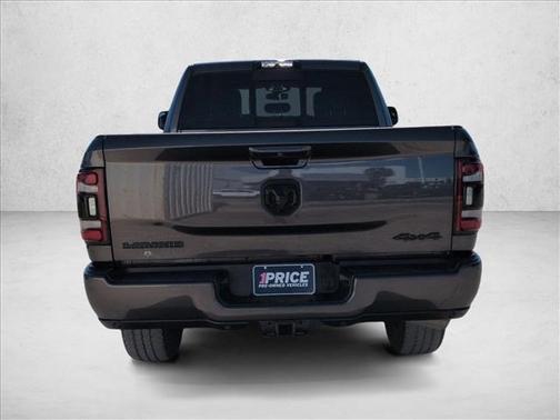 2020 RAM 2500 Laramie Crew Cab 4X4 6'4' Box