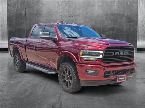2020 RAM 2500 Laramie Crew Cab 4X4 6'4' Box