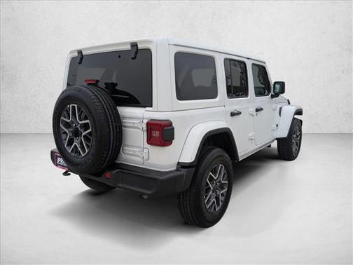 2025 Jeep Wrangler 4-Door Sahara 4x4