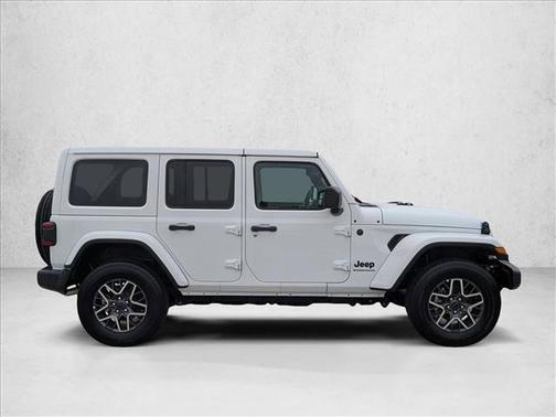 2025 Jeep Wrangler 4-Door Sahara 4x4