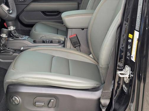 Black Clearcoat 2026 Jeep Gladiator Mojave X 4x4