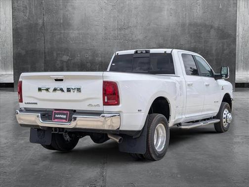 2025 RAM 3500 Laramie Crew Cab 4x4 8' Box