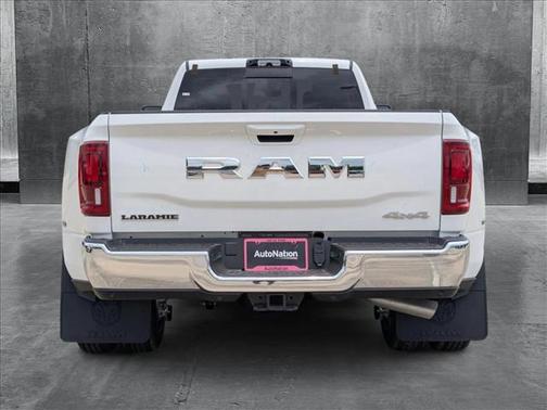 2025 RAM 3500 Laramie Crew Cab 4x4 8' Box