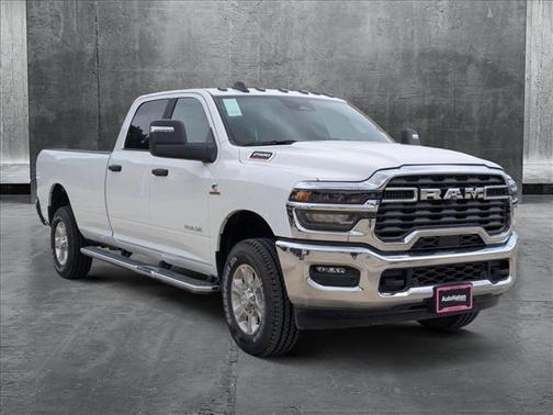 2025 RAM 2500 Lone Star Crew Cab 4x4 8' Box