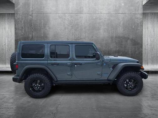 2025 Jeep Wrangler 4xe Willys