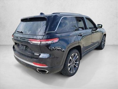 2022 Jeep Grand Cherokee Overland