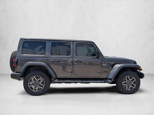 2025 Jeep Wrangler 4-Door Sahara 4x4