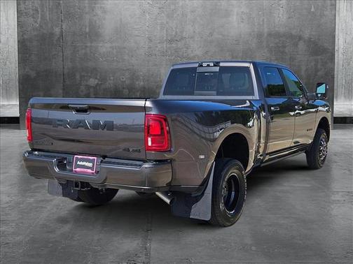 2025 RAM 3500 Laramie Crew Cab 4x4 8' Box