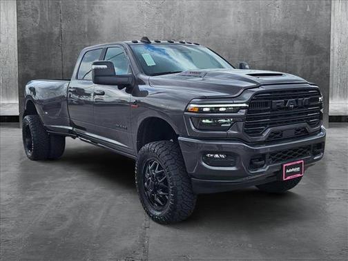 2025 RAM 3500 Laramie Crew Cab 4x4 8' Box