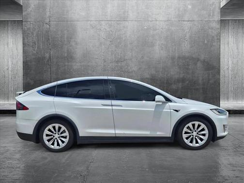 2017 Tesla Model X 75D