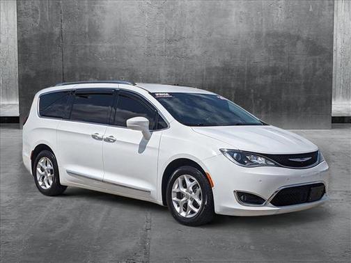 2020 Chrysler Pacifica Touring-L Plus