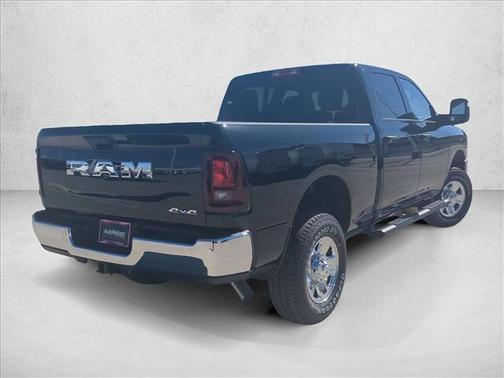 2026 RAM 2500 Tradesman Crew Cab 4x4 6'4' Box